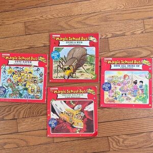 Vintage Scholastic The Magic School Bus 4 books